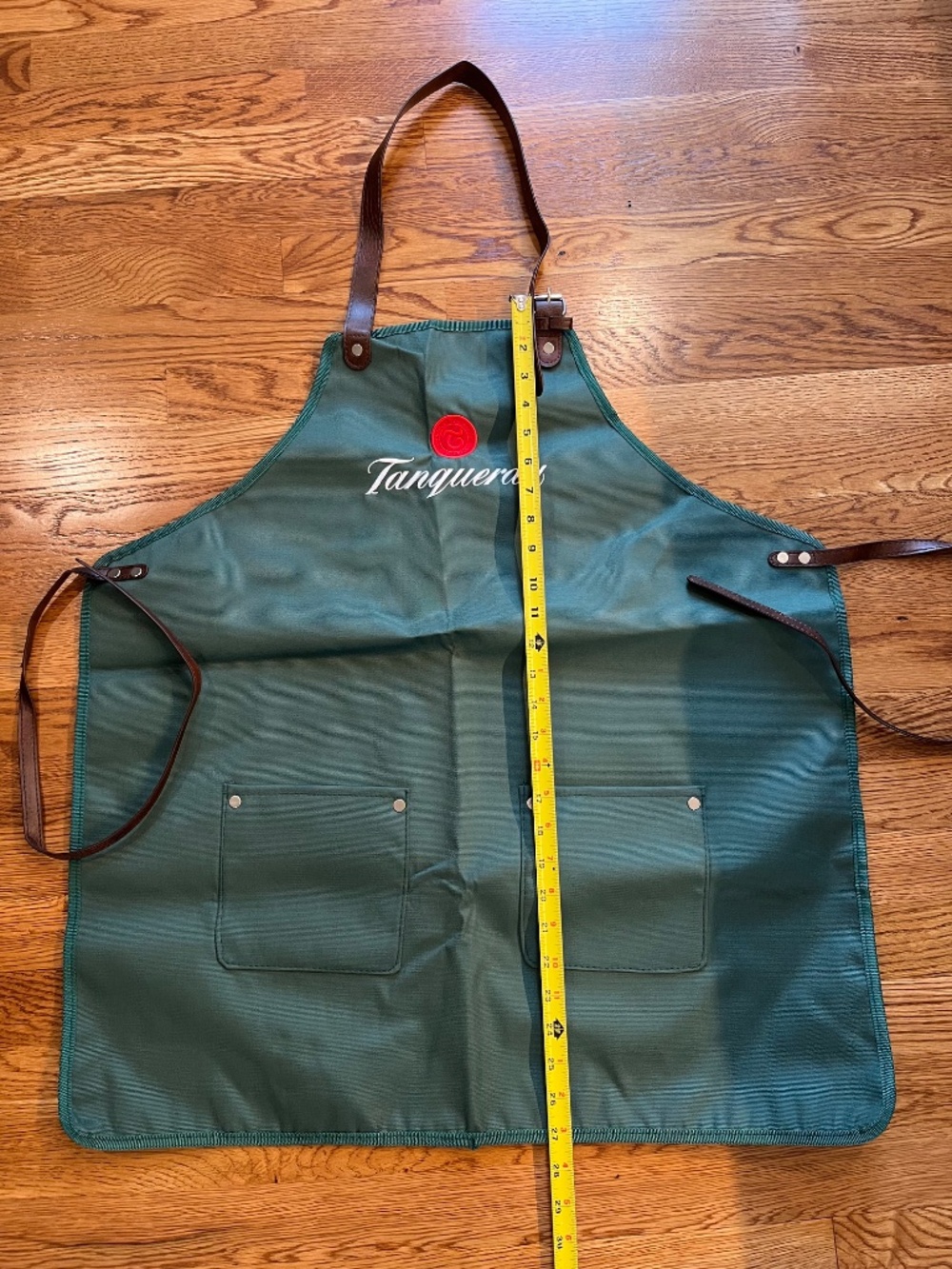 Tanqueray Apron - Picture 2 of 3